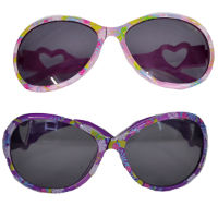 Girls Flower Print Design Sunglasses With Heart Arms
