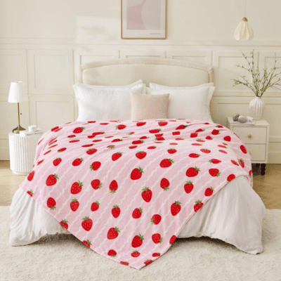 Fun Design Flannel Throw - Strawberry 170cm x 230cm